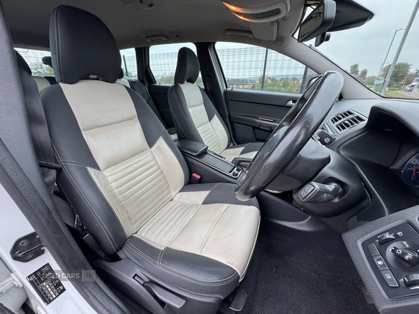 Used Volvo V50 2012 for sale - 77121125: Photo 11