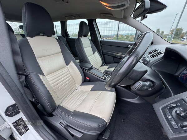 Used Volvo V50 2012 for sale - 76308758: Photo 11