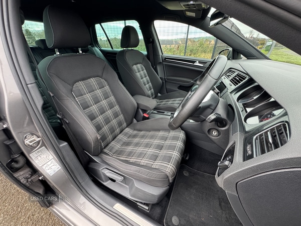 Used Volkswagen Golf 2015 for sale - 76539395: Photo 12