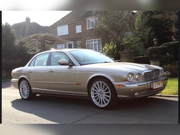 Used Jaguar XJ 2004 for sale - 79230209: Photo