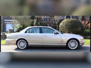 Used Jaguar XJ 2004 for sale - 79230209: Photo