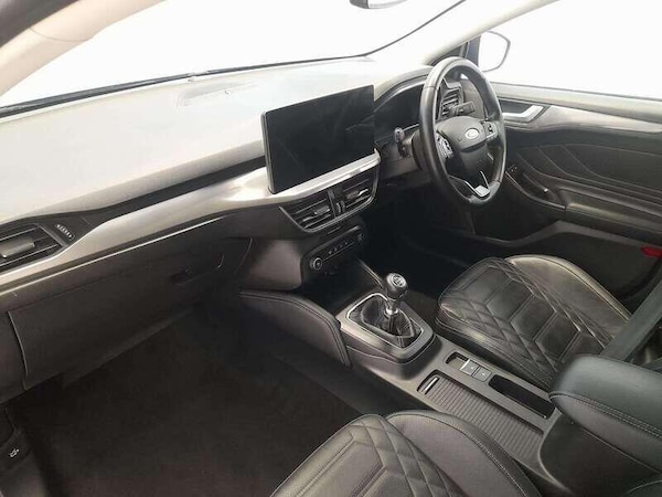 Used Ford Focus 2022 for sale - 76138127: Photo 15
