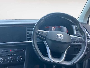 Used SEAT Ateca 2023 for sale - 78568132: Photo