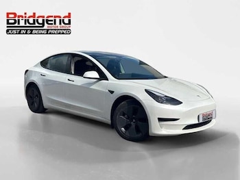 Tesla - Model 3