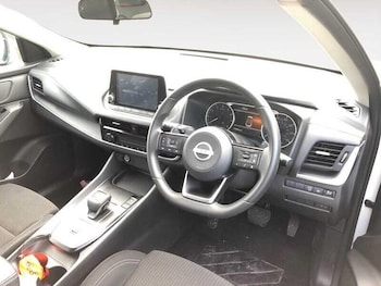 Used Nissan Qashqai 2023 for sale - 76188459: Photo 2