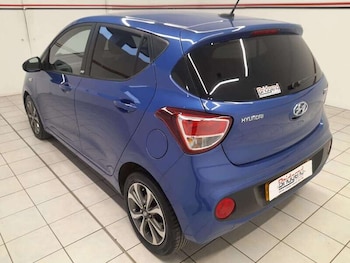 Used Hyundai i10 2020 for sale - 77036288: Photo