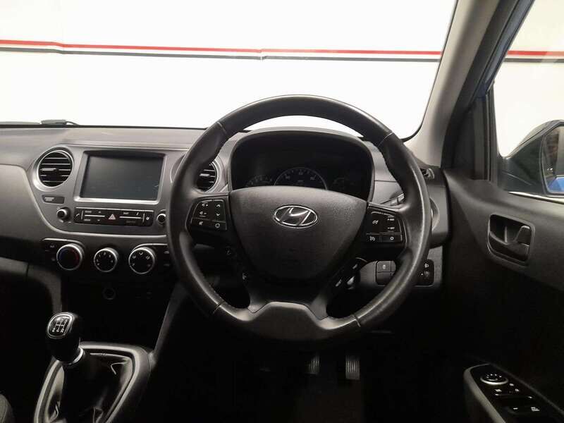 Used Hyundai i10 2020 for sale - 77036288: Photo 9