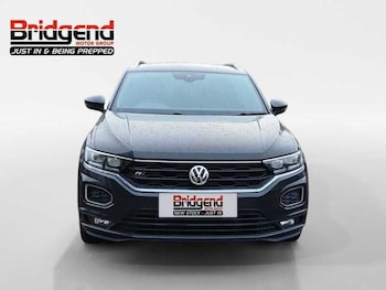 Used Volkswagen T-Roc 2020 for sale - 77814351: Photo