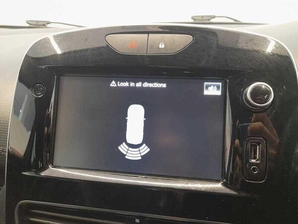 Used Renault Clio 2019 for sale - 76136789: Photo 17