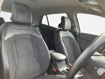 Used Kia Sportage 2023 for sale - 79309935: Photo