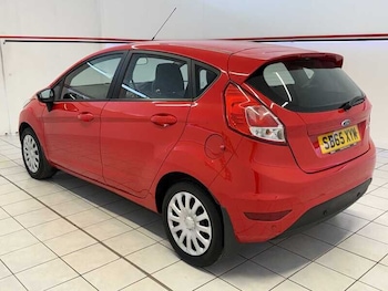 Used Ford Fiesta 2015 for sale - 79253158: Photo