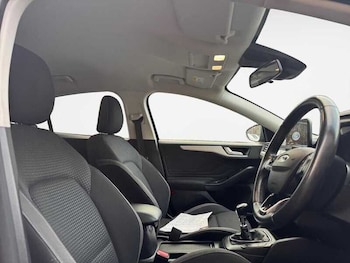 Used Ford Focus 2019 for sale - 77036433: Photo