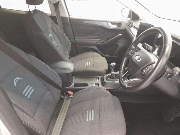 Used Ford Focus 2023 for sale - 76138714: Photo 11