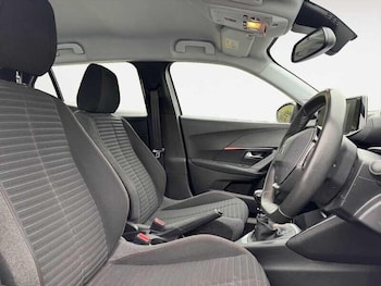 Used Peugeot 2008 2022 for sale - 76239590: Photo