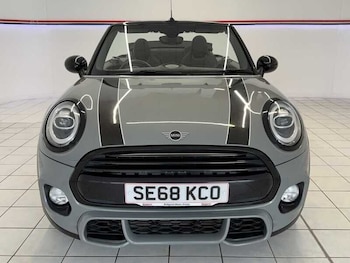 Used MINI Convertible 2019 for sale - 79273753: Photo