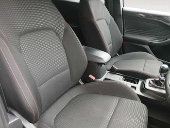 Used Ford Focus 2023 for sale - 78906074: Photo