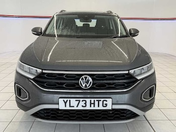 Used Volkswagen T-Roc 2024 for sale - 79310080: Photo