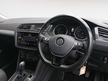 Used Volkswagen Tiguan 2019 for sale - 79309342: Photo