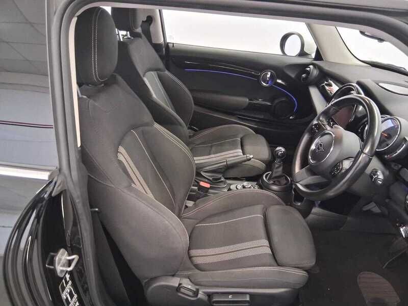 Used MINI Hatch 2022 for sale - 77831932: Photo 11