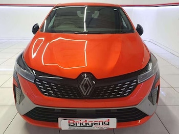Used Renault Clio 2023 for sale - 79309773: Photo