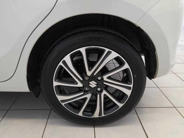 Used Suzuki Swift 2024 for sale - 76137316: Photo 8