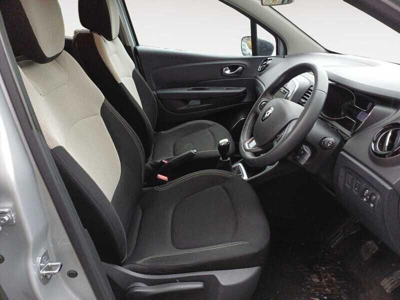 Used Renault Captur 2019 for sale - 76370177: Photo 4