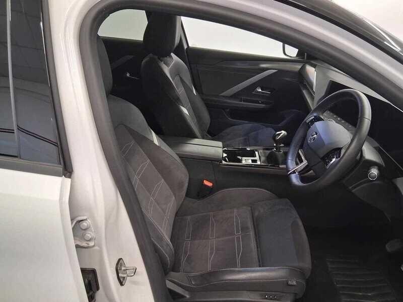 Used Vauxhall Astra 2024 for sale - 76472302: Photo 12