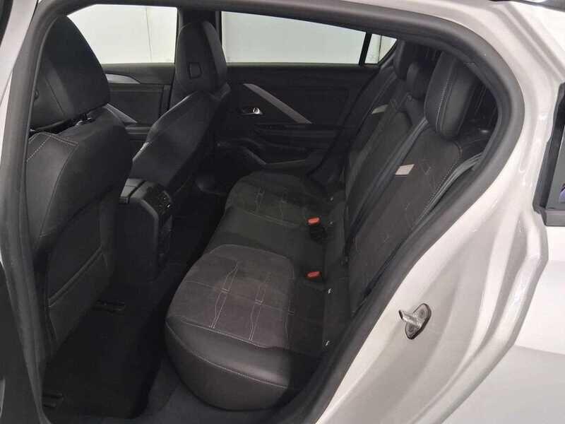 Used Vauxhall Astra 2024 for sale - 76472302: Photo 16