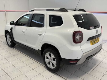 Used Dacia Duster 2019 for sale - 79309952: Photo