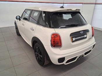 Used MINI Cooper 2019 for sale - 75564370: Photo