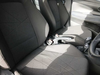 Used Hyundai BAYON 2023 for sale - 78700735: Photo