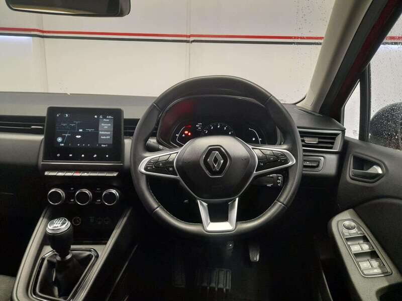 Used Renault Clio 2023 for sale - 77813961: Photo 9