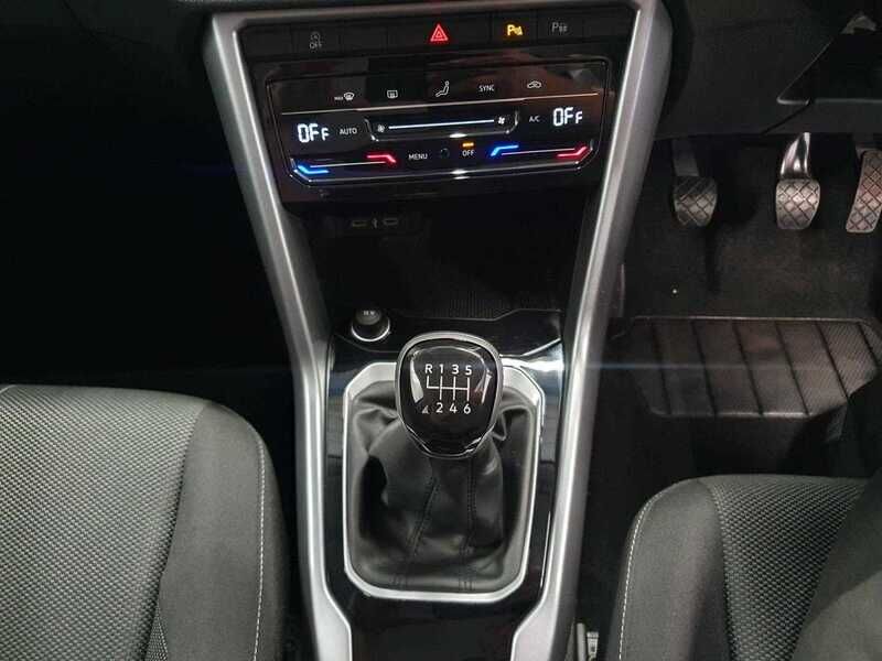 Used Volkswagen T-Roc 2024 for sale - 77036364: Photo 18