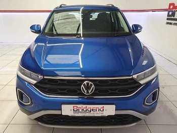 Used Volkswagen T-Roc 2024 for sale - 77036364: Photo