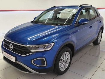 Used Volkswagen T-Roc 2024 for sale - 77036364: Photo