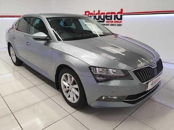 Used Skoda Superb 2019 for sale - 76138572: Photo