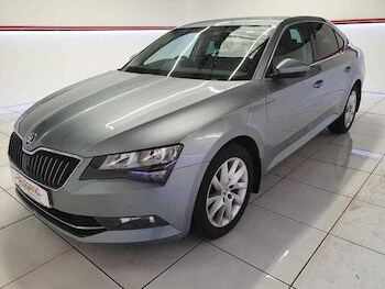 Used Skoda Superb 2019 for sale - 76138572: Photo