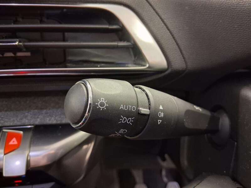 Used Peugeot 5008 2021 for sale - 77716397: Photo 25