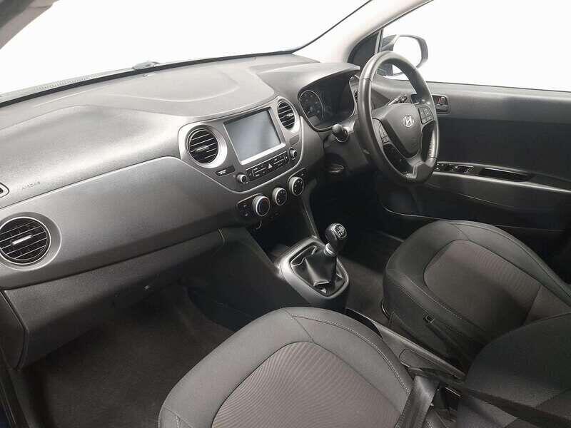 Used Hyundai i10 2020 for sale - 76398335: Photo 14