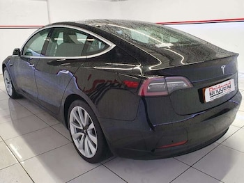 Used Tesla Model 3 2020 for sale - 77490852: Photo