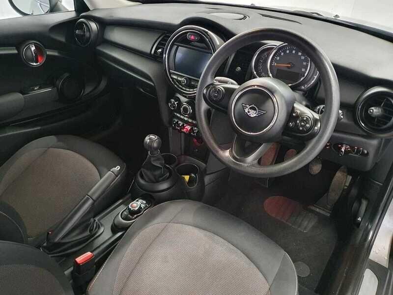 Used MINI Hatch 2019 for sale - 76138161: Photo 8