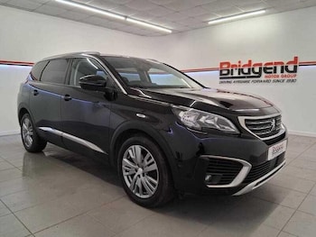 Peugeot - 5008