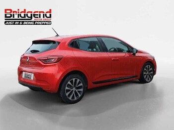 Used Renault Clio 2023 for sale - 77447729: Photo