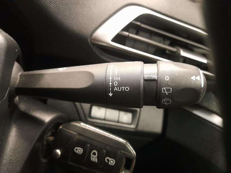 Used Peugeot 3008 2020 for sale - 77036235: Photo 20