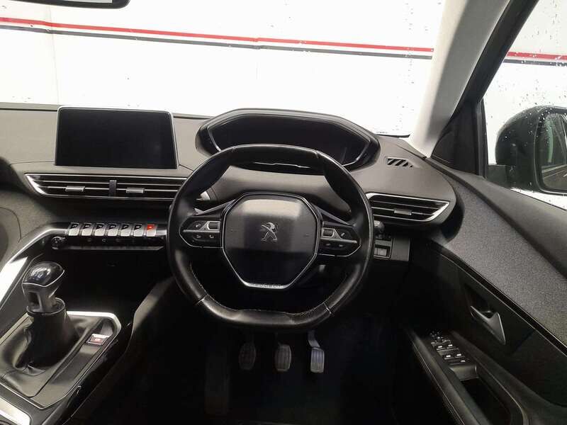Used Peugeot 3008 2020 for sale - 77036235: Photo 9