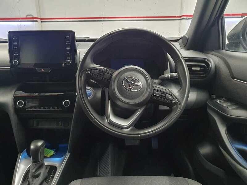 Used Toyota Yaris 2021 for sale - 76138510: Photo 10