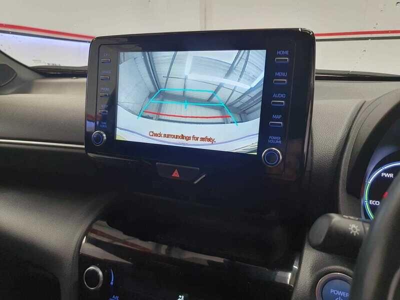 Used Toyota Yaris 2021 for sale - 76138510: Photo 17