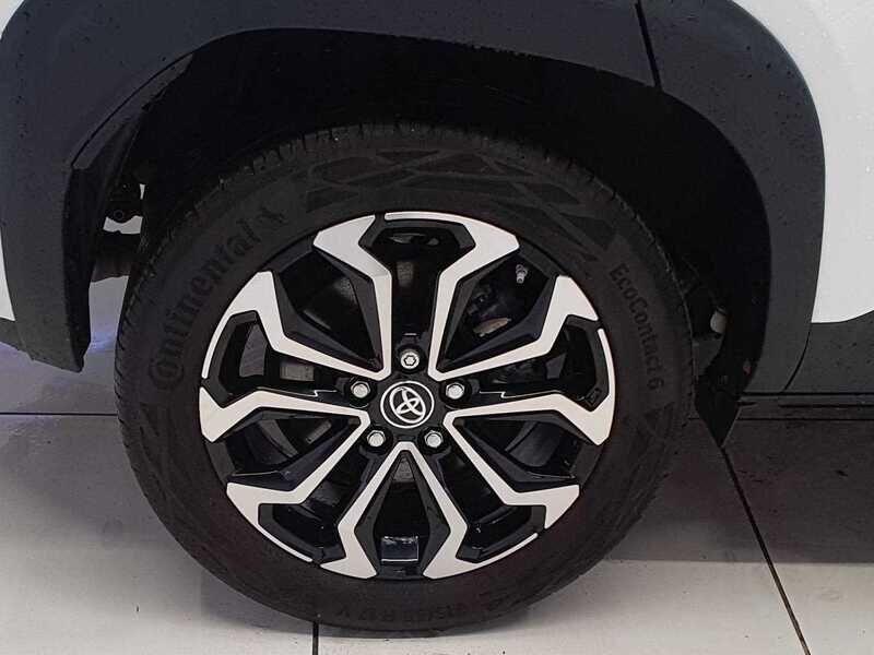 Used Toyota Yaris 2021 for sale - 76138510: Photo 8