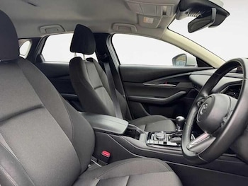 Used Mazda CX-30 2024 for sale - 76284179: Photo 4