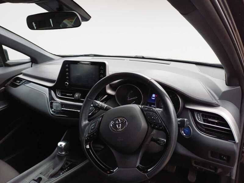 Used Toyota C-HR 2020 for sale - 77432836: Photo 4